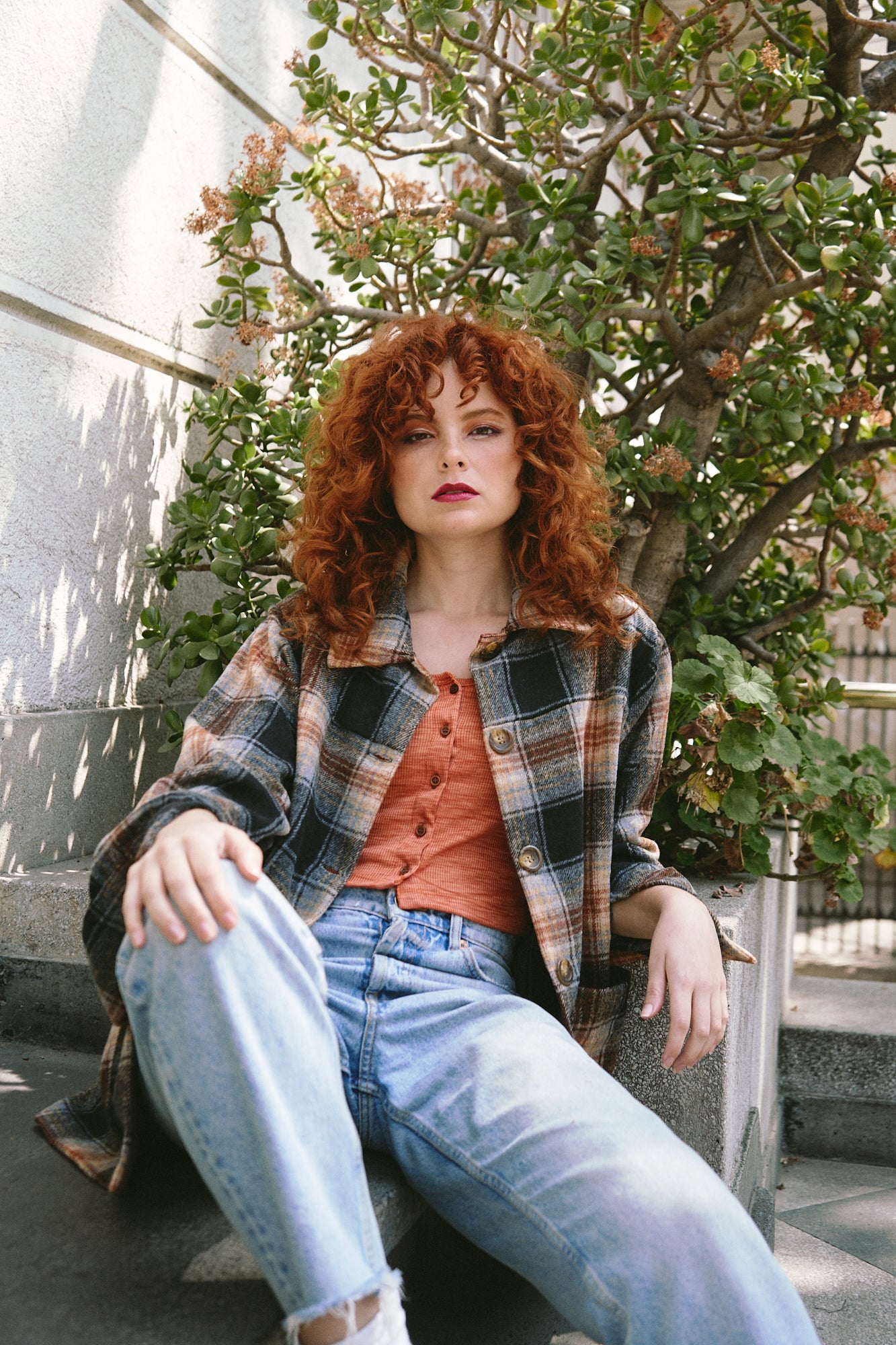 SOBRE CAMISA ESCOCESA.