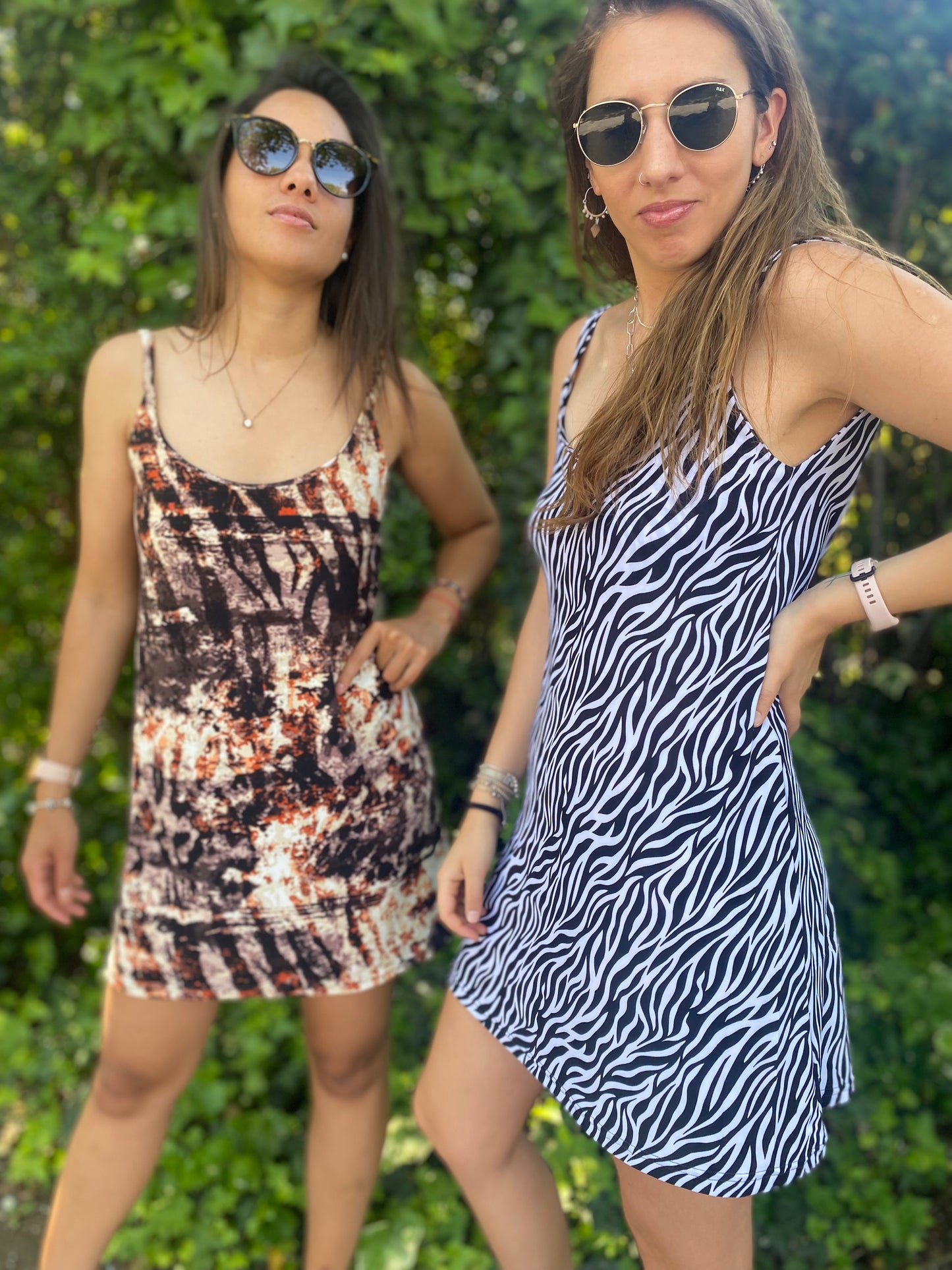 VESTIDO ESCOTE ESPALDA CEBRA.