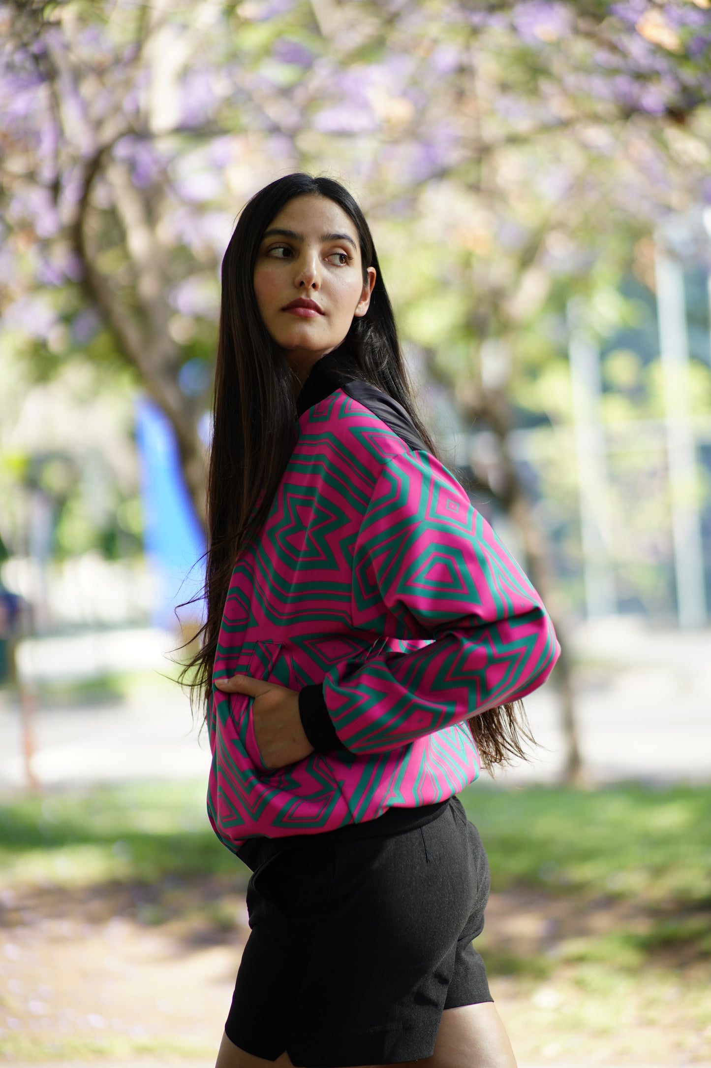 BOMBER FUCSIA Y VERDE.