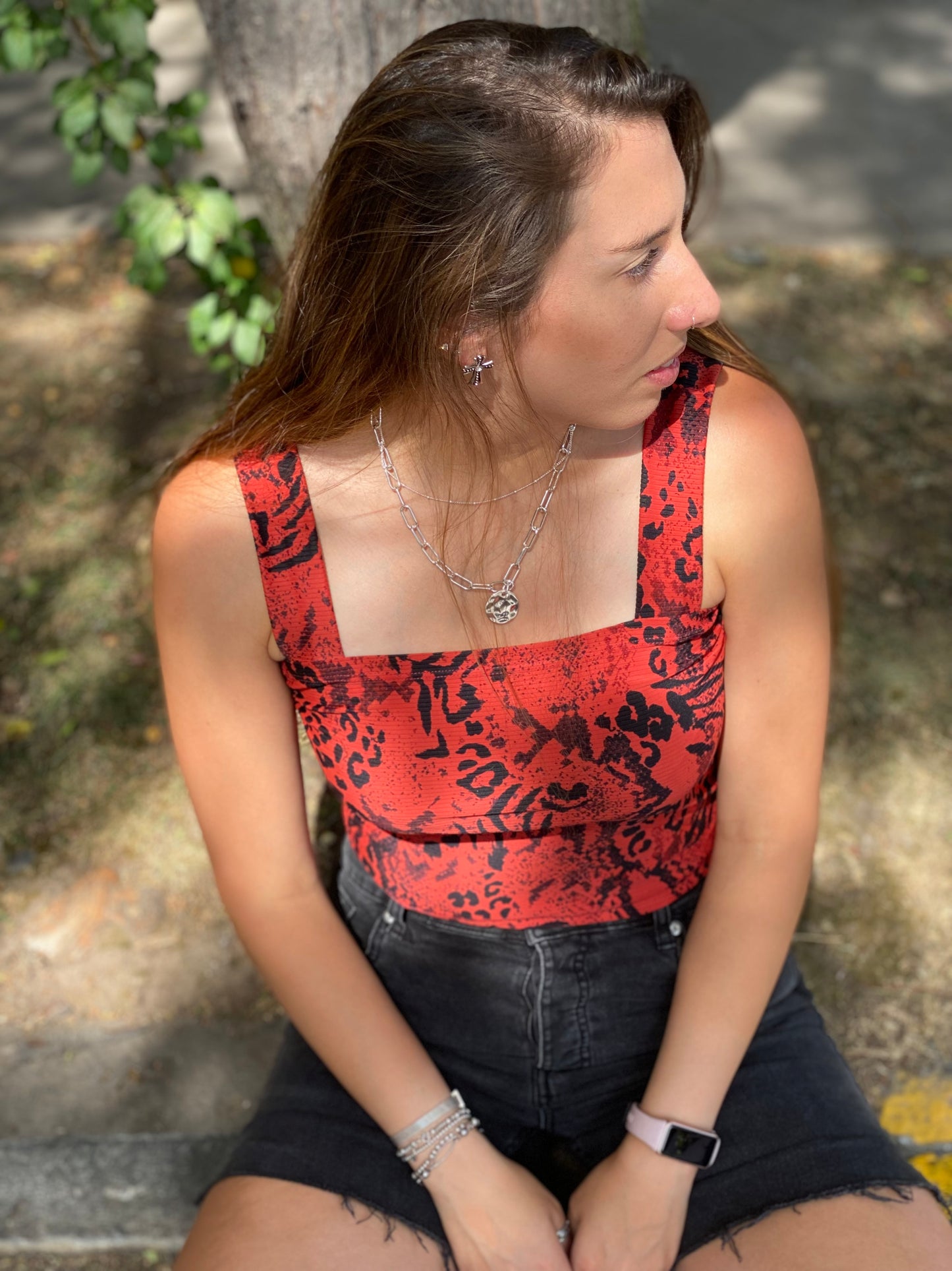 CROP TOP CUADRADO ROJO.