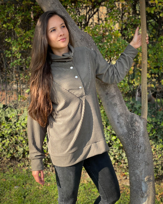 POLERÓN CORDUROY VERDE.