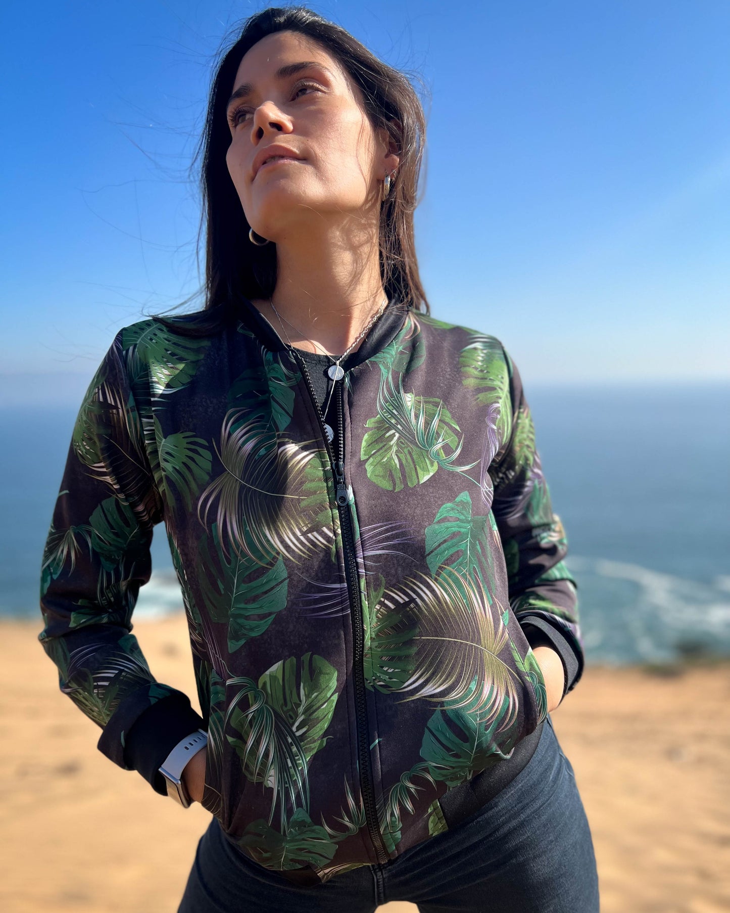 CHAQUETA SCUBA HOJAS.