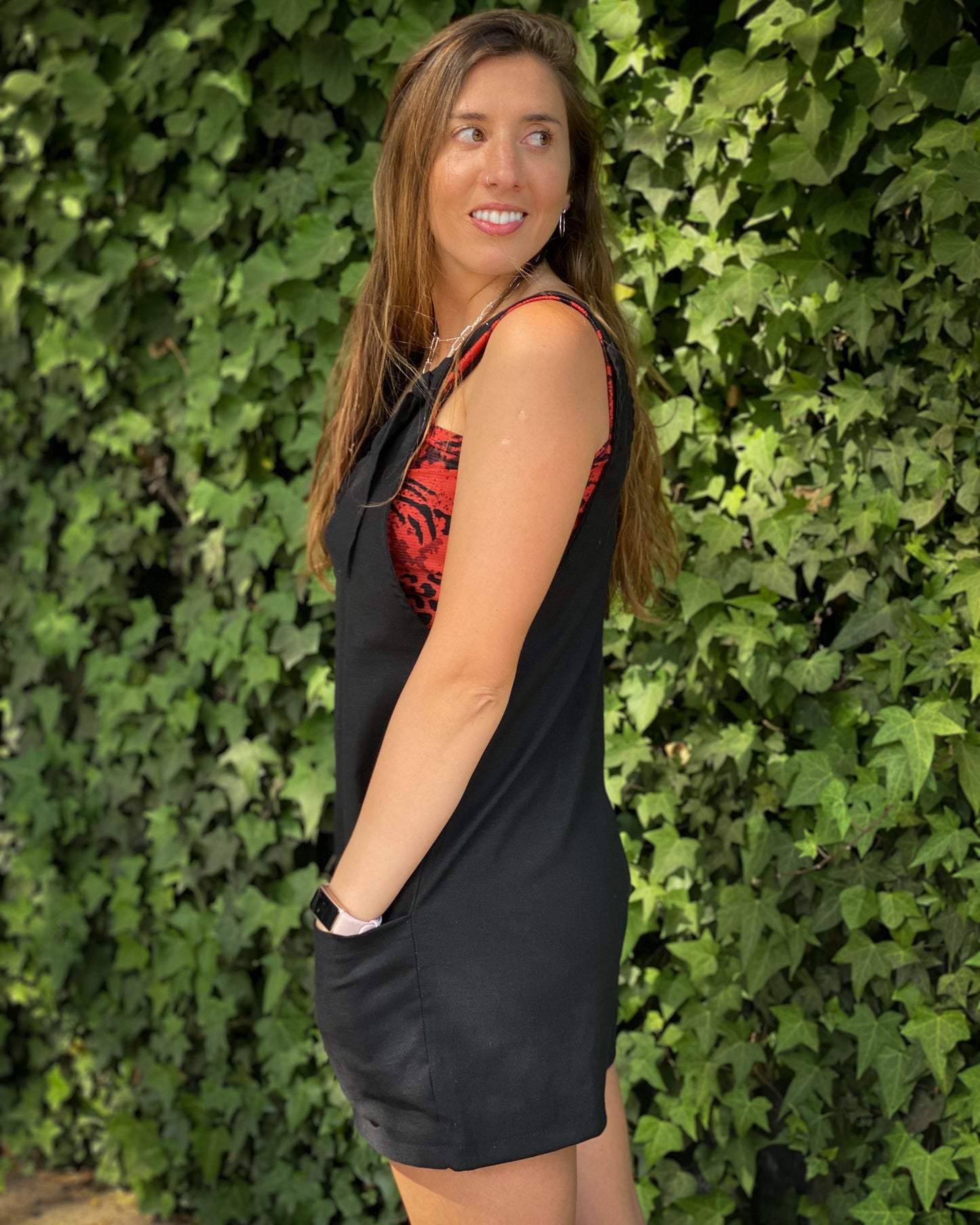 JARDINERA LINO CORTA NEGRA.