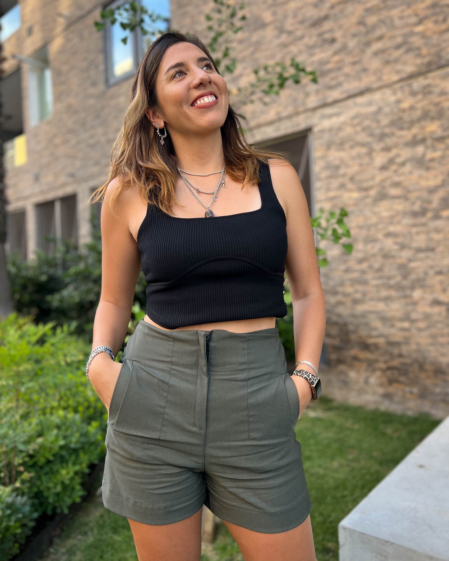 SHORT SASTRERO VERDE.