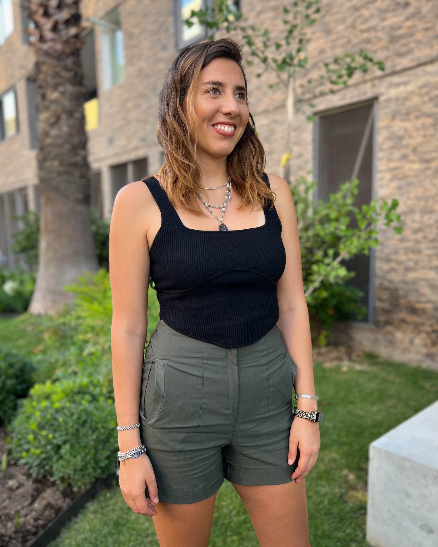 SHORT SASTRERO VERDE.