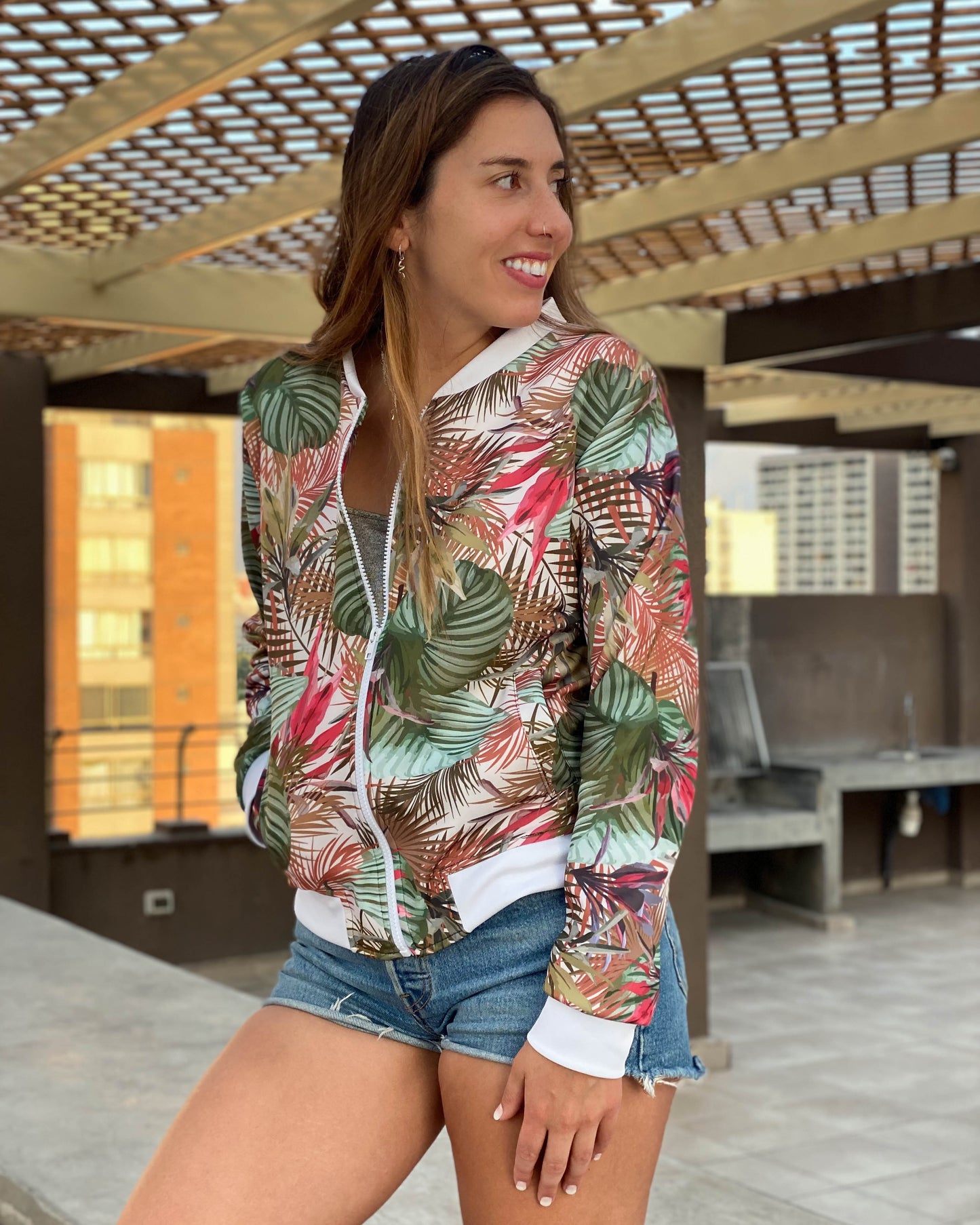 CHAQUETA SCUBA CLARA.