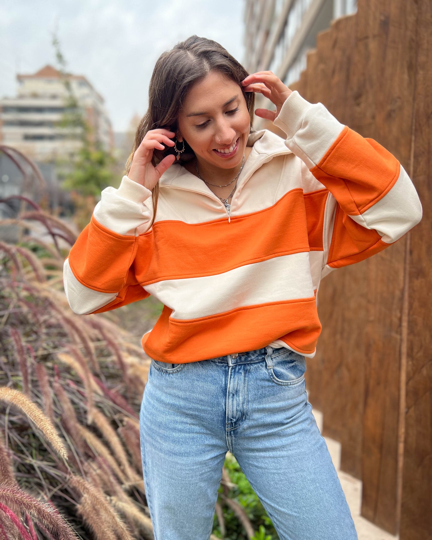 POLERON OVERSIZE NARANJO.