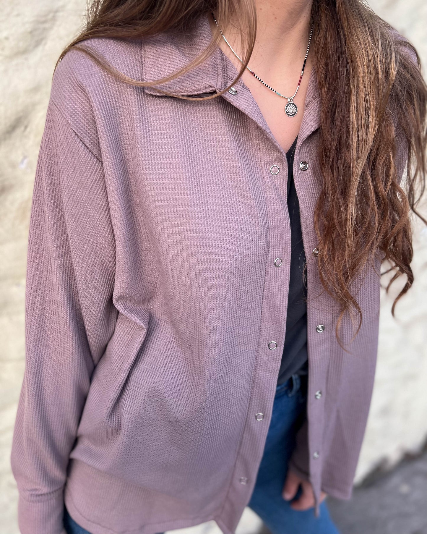 MAXICAMISA CAFÉ ROSÁCEO.