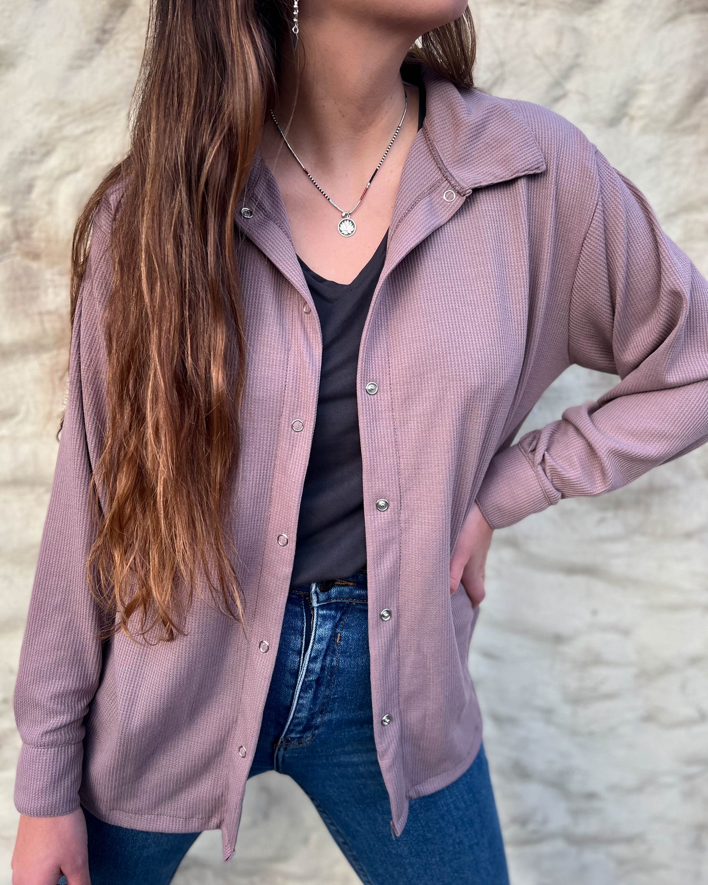 MAXICAMISA CAFÉ ROSÁCEO.