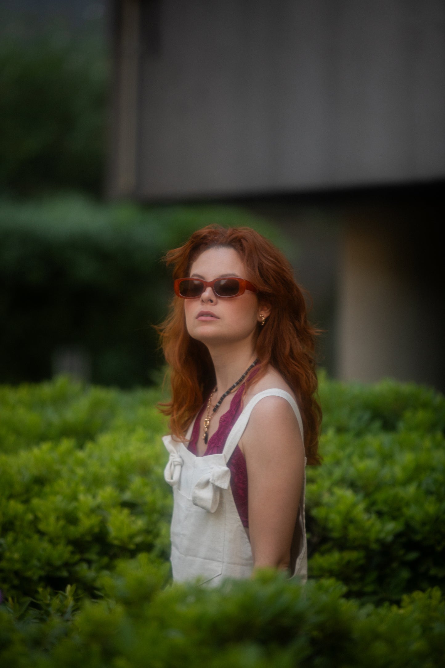 JARDINERA LINO LARGA BEIGE.