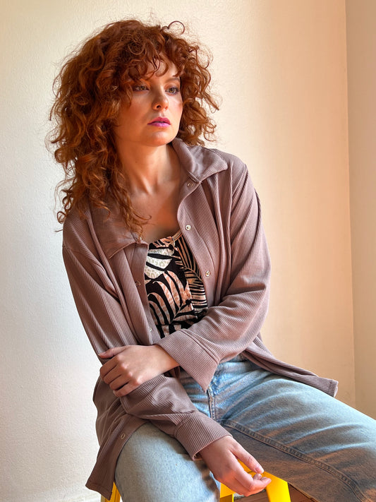 MAXICAMISA CAFÉ ROSÁCEO.