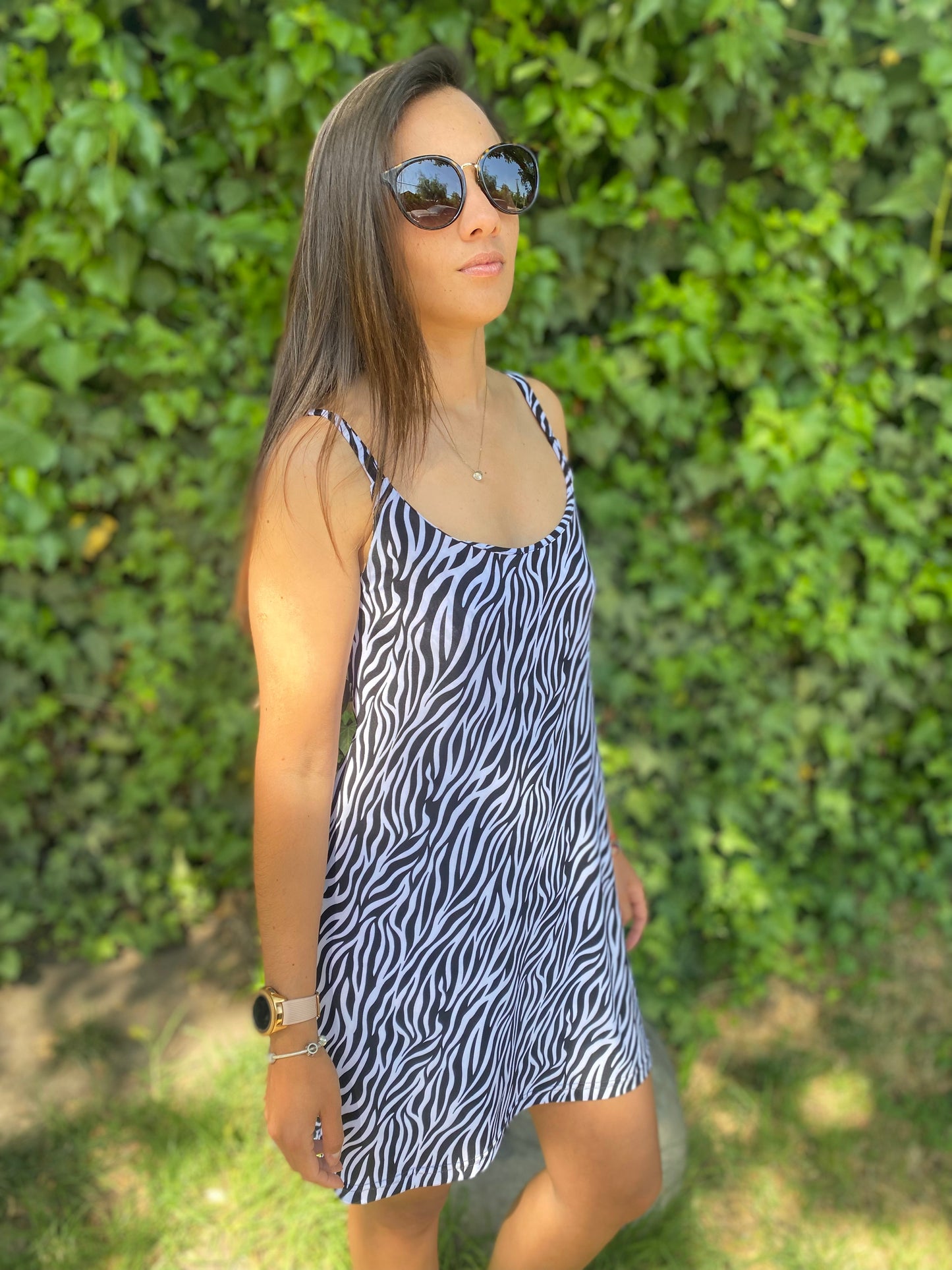 VESTIDO ESCOTE ESPALDA CEBRA.